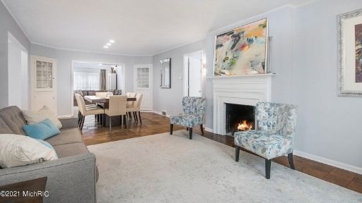 eastown-gr-home-interior