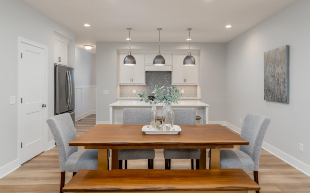 Virtual vs Traditional Staging 2